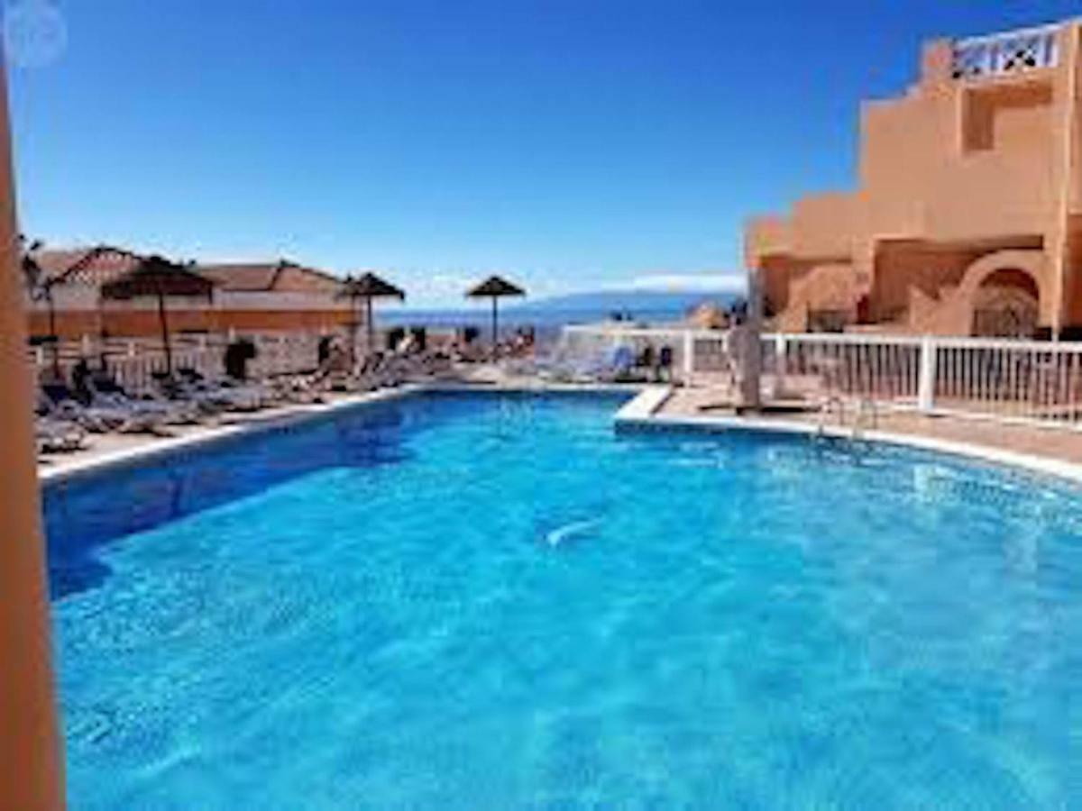Golden Paradise Seaview Адехе Экстерьер фото